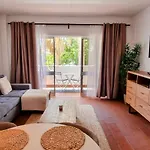 Touristique Dans Hoteliere Silchoro Апартаменты